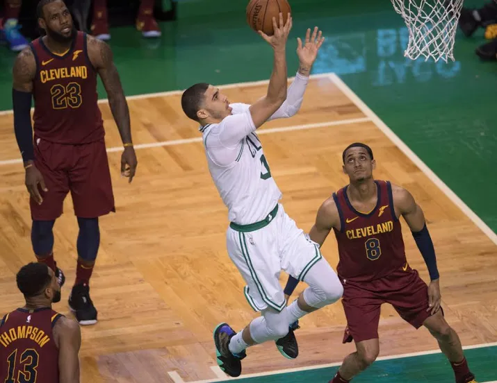 celtics temmen king james in eerste duel