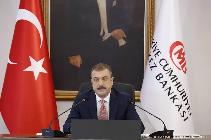 centrale bank turkije morrelt niet aan rente ondanks druk erdogan