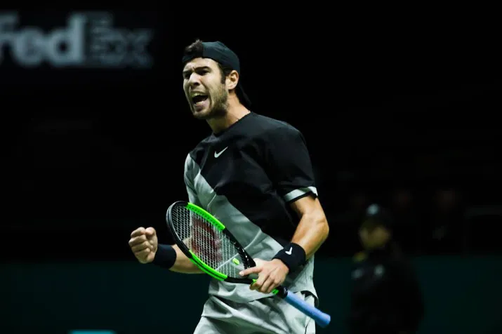 chatsjanov wint tennistoernooi marseille