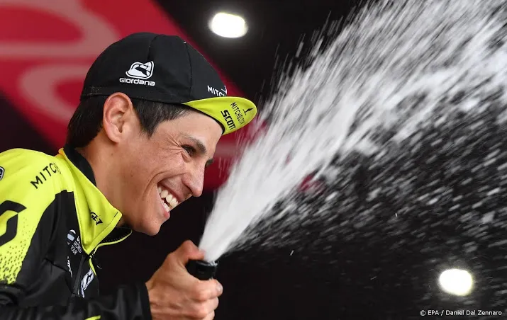 chaves wint opnieuw rit in giro