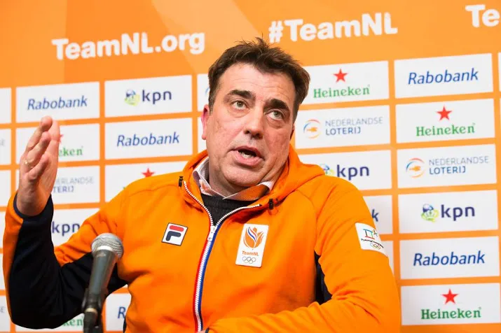 chef de mission bijl leuk is anders