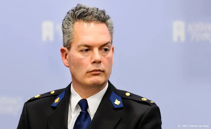chef recherche meer aanhoudingen volgen