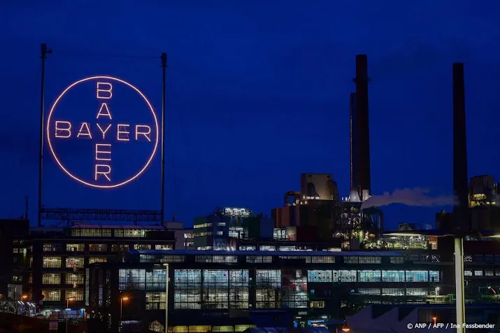 chemieconcern bayer voorziet minder winst maar wil niet splitsen