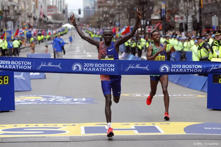 cherono wint marathon boston in eindsprint