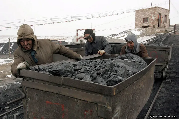 china investeert nog weer miljarden in drie kolenmijnen