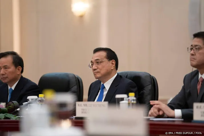 china maakt haast met openen financiele markt