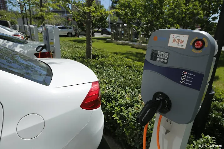 china te veel kleine spelers op markt voor elektrisch rijden