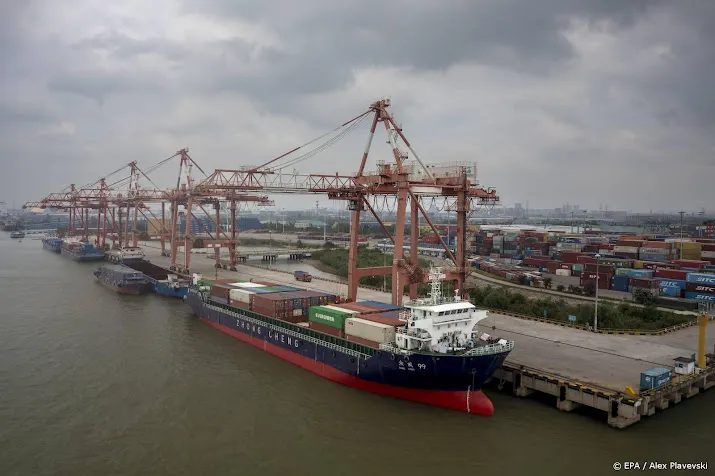 chinese exportgroei valt flink terug door coronamaatregelen