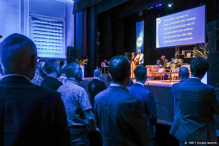 christenunie gaat met leden praten over ontoelaatbare asieldeal