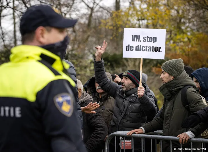 circa 50 aanhoudingen bij koerdische betoging bij opcw den haag