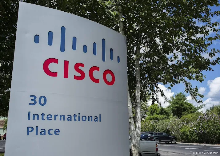 cisco systems stijgt op lager wall street na sterk kwartaal