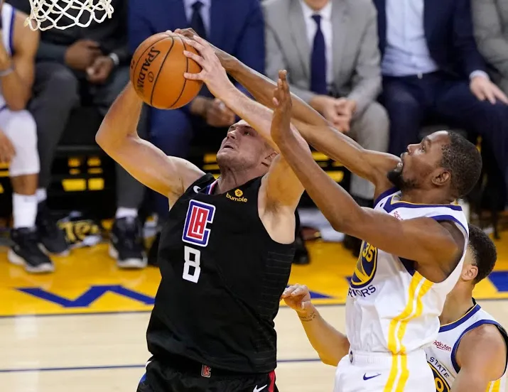 clippers op valreep voorbij warriors