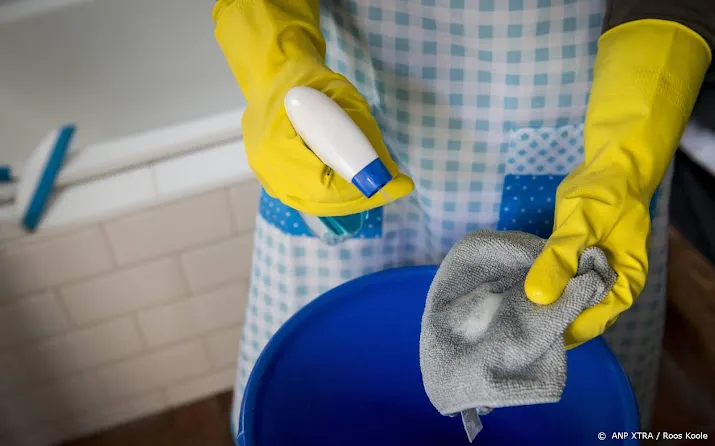 cnv acties vakantieparken als vergoeding schoonmakers uitblijft