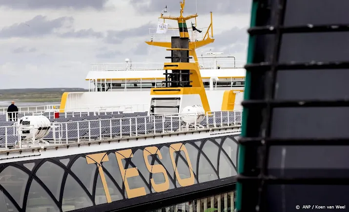 cnv dreigt met acties bij veerdienst naar texel