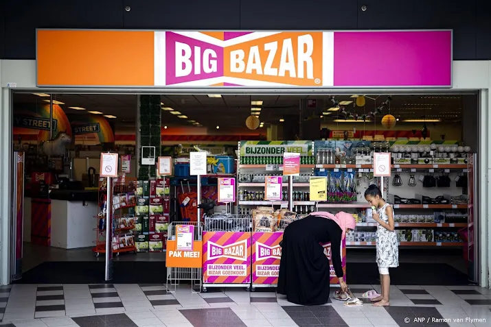 cnv grote onrust bij medewerkers big bazar schappen raken leeg