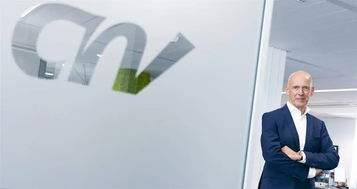 cnv zet in op tot 10 procent meer loon en aandelen voor werknemer