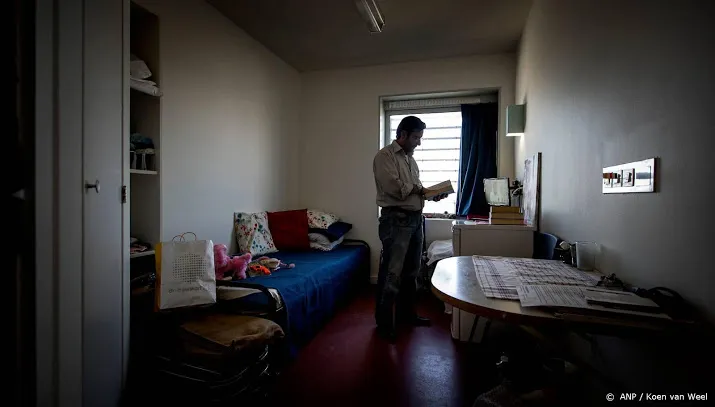 coa wil asielzoekers onderbrengen in hotels en vakantieparken