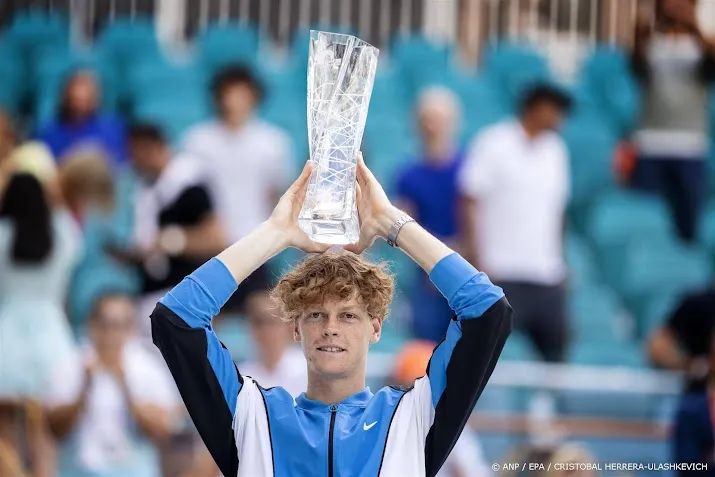 coach cahill roemt tennisspel sinner goed voor een 10