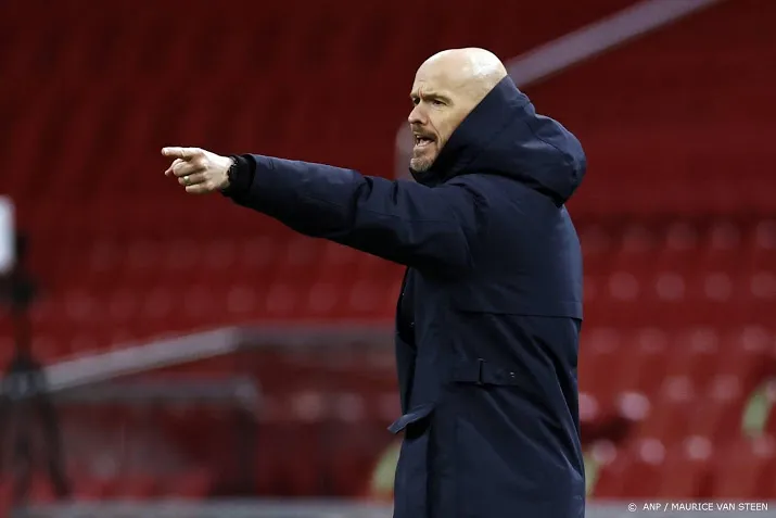 coach ten hag we zijn pas op de helft er is nog niks verloren