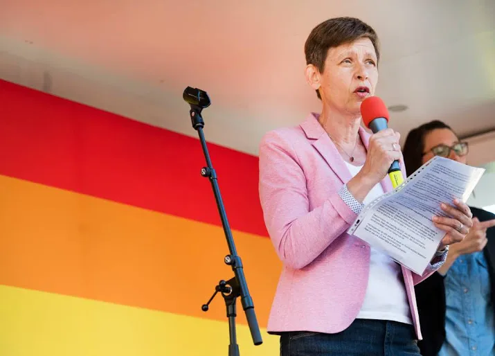 coc wil ander asielbeleid voor homos