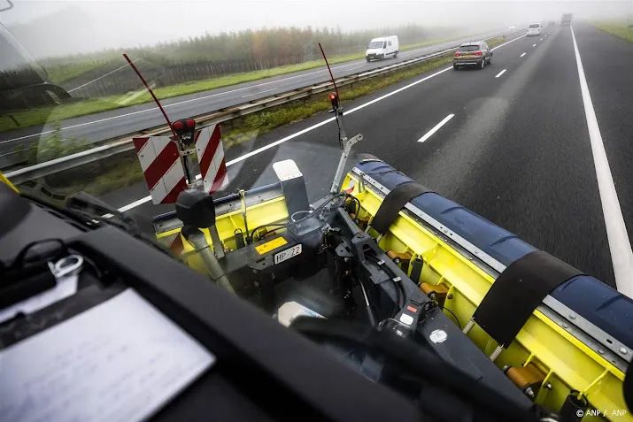 code geel in noordoosten van het land door gladheid