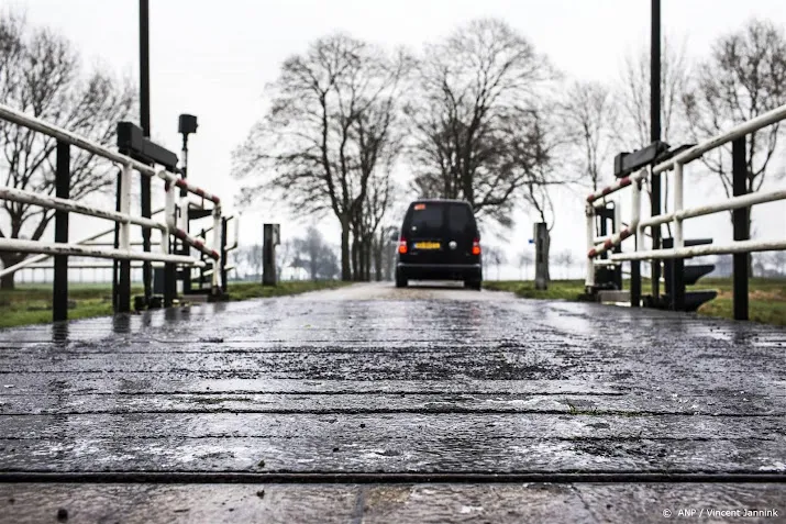 code geel in noordoosten van het land vanwege gladheid