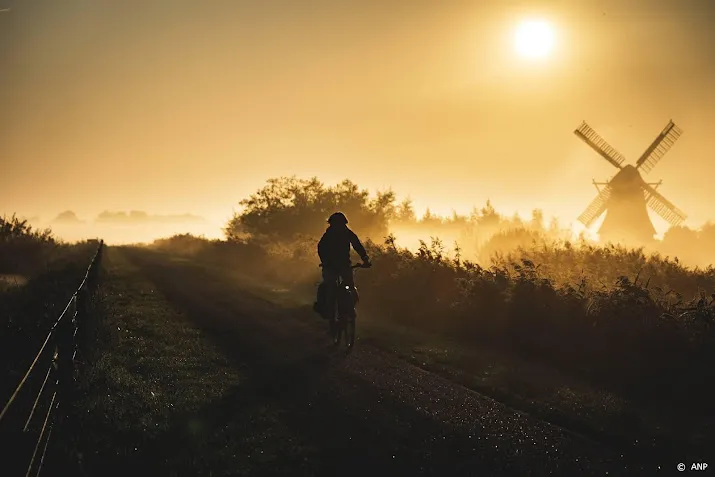 code geel vanwege dichte mist in bijna heel nederland