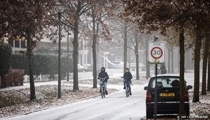 code geel voor hele land afgekondigd vanwege gladheid