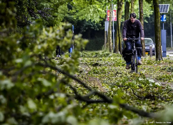 code rood beeindigd in noordelijke helft nog code oranje