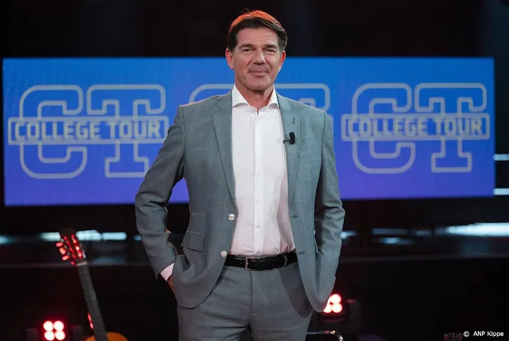 college tour houdt verkiezingsdebat studenten stellen vragen