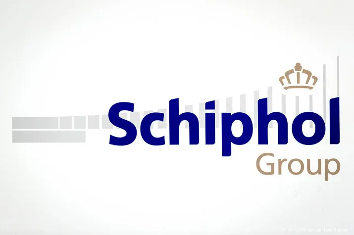commercieel directeur schiphol vertrekt