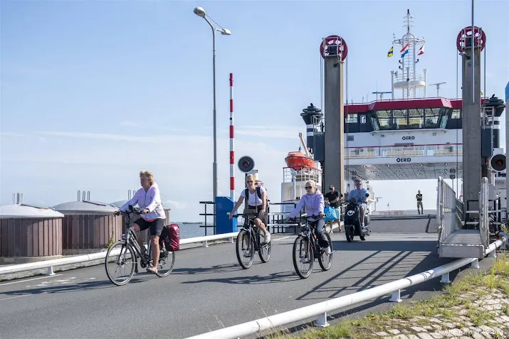 commissaris friesland minder afvaarten ameland onbegrijpelijk
