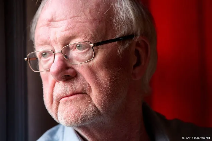 componist louis andriessen ernstig ziek