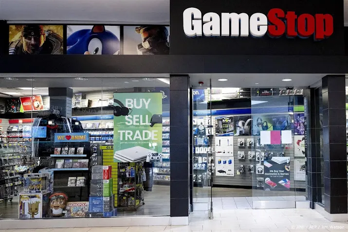 computerspelverkoper gamestop keldert op wall street na cijfers