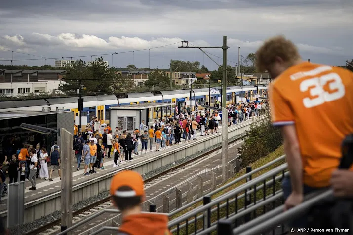 connexxion rond de 6000 f1 fans vanuit zandvoort vervoerd