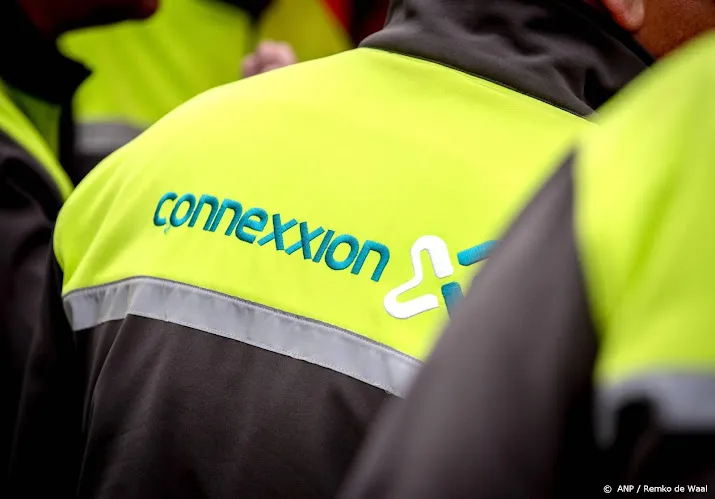 connexxion zet deel buslijnen s middags stil vanwege storm