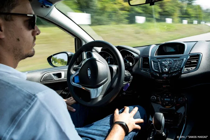 consument zit niet te wachten op zelfrijdende auto