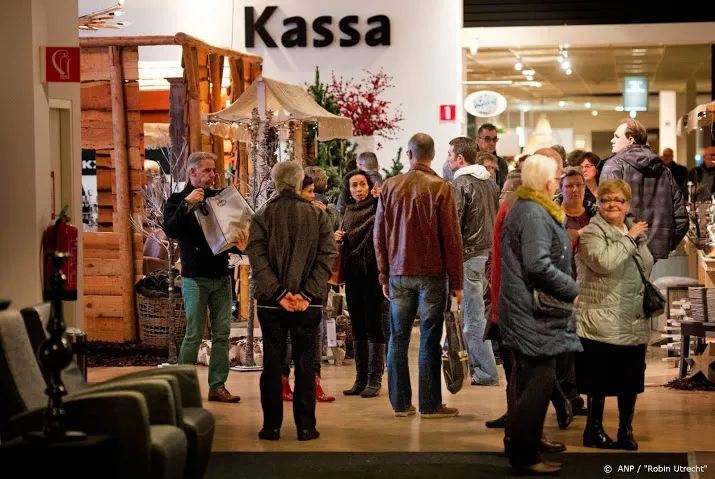 consumenten besteden meer
