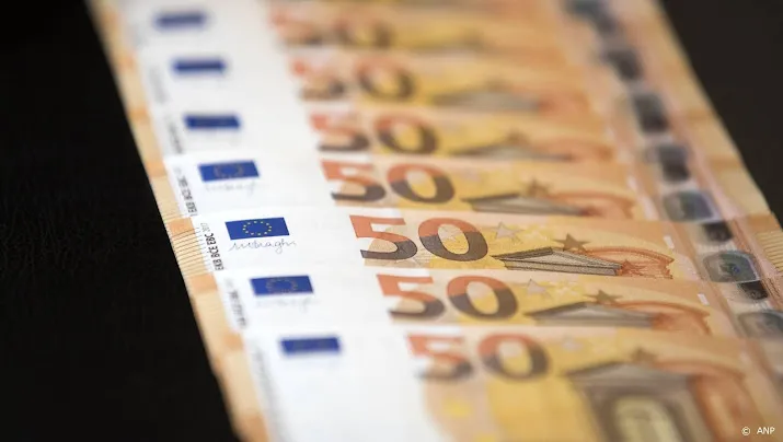 contant geld blijft meest gebruikte betaalmiddel in eurozone