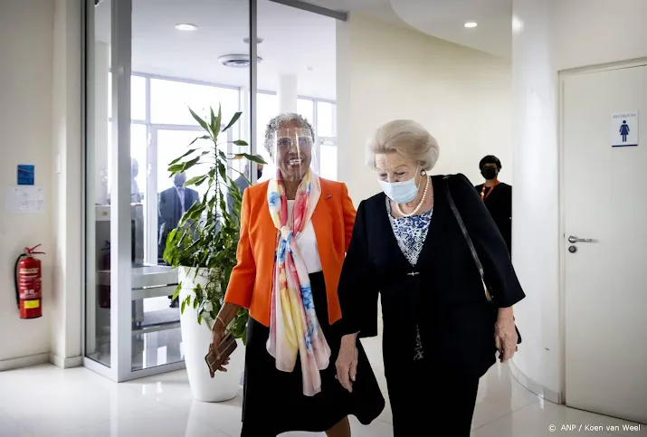 corona gaf deels doorslag voor bezoek beatrix aan curacao