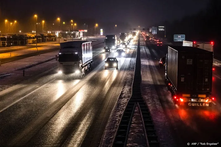 coronavirus kan wegverkeer nog jaren blijven afremmen