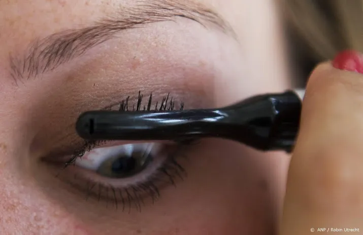 cosmeticabedrijf yves rocher sluit alle nederlandse winkels