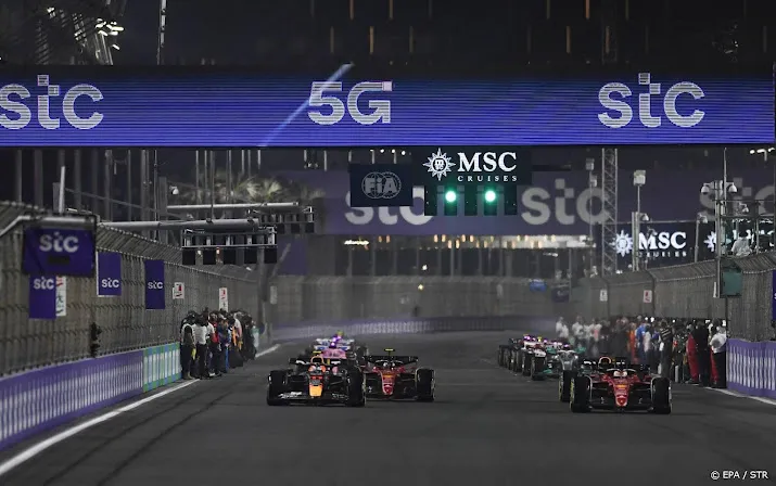 coureurs in gesprek met formule 1 bazen over raketaanval djedda