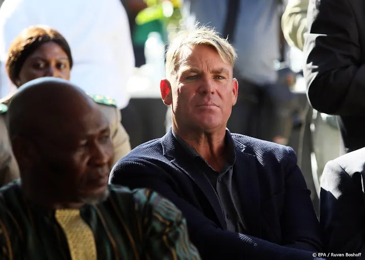 cricketlegende warne op 52 jarige leeftijd overleden
