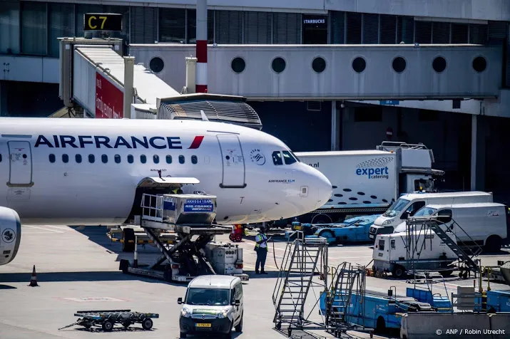 crisis zadelt air france klm weer op met rode cijfers