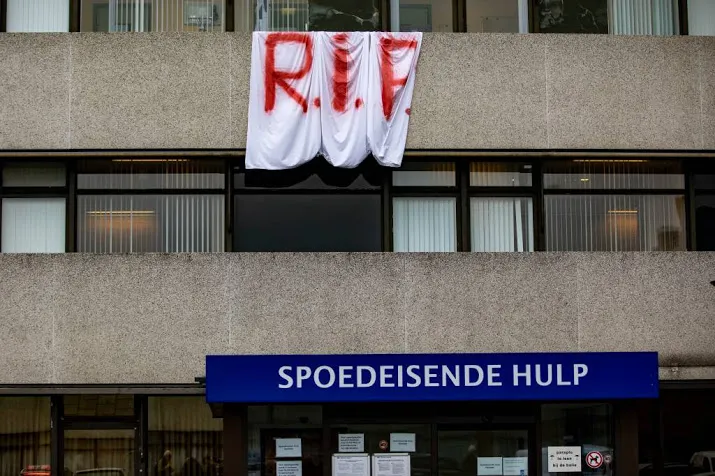 crisisteam bekijkt overplaatsingen patient