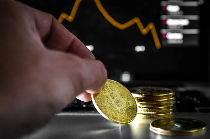 cryptomunten zakken weg na actie vs