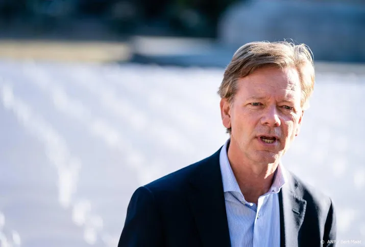 cu wil dat bewindsman weer kan beslissen over asielverzoeken