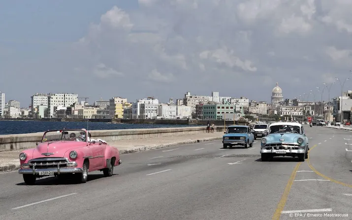 cuba staat buitenlands kapitaal in groot en detailhandel toe