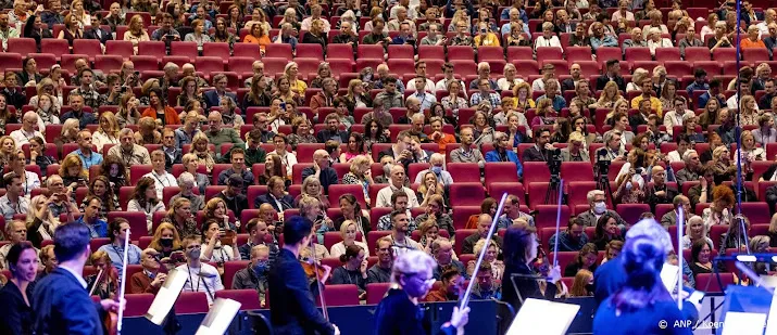 cultuursector pleit voor latere sluitingstijden
